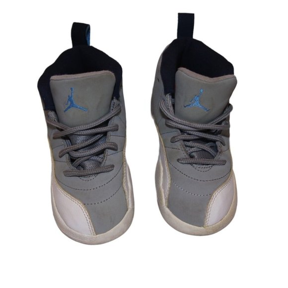 Nike Air Jordan Retro 12 Cool Grey White Sneakers Size 9C Kids Shoes - Picture 3 of 11